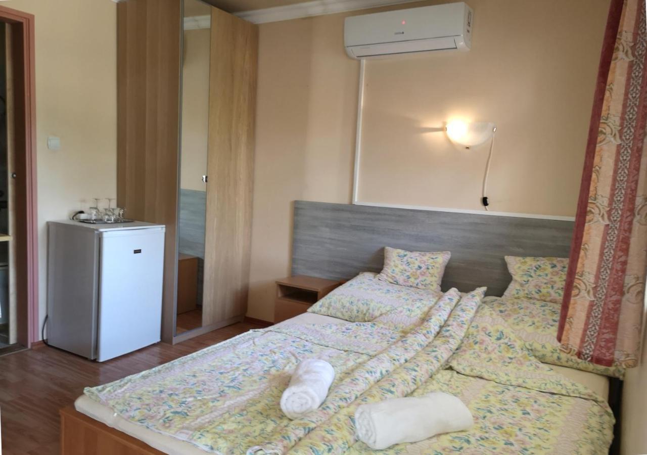 Vitorlas Apartmanhaz Σίοφοκ Εξωτερικό φωτογραφία